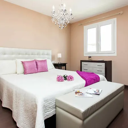 Villa Golden Park By Vacanzy Collection