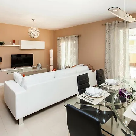 Villa Villa Golden Park By Vacanzy Collection